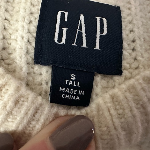 Gap cotton blend sweater. - Picture 2 of 3